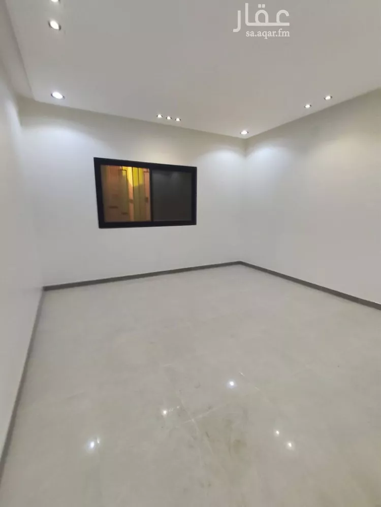 دور للبيع في شارع ابن نعيم, حي طيبة, مدينة الرياض, منطقة الرياض صورة 3