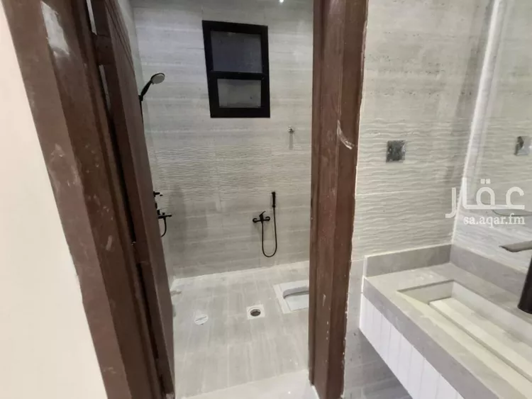 دور للبيع في شارع النفوذ, حي عكاظ, مدينة الرياض, منطقة الرياض صورة 4