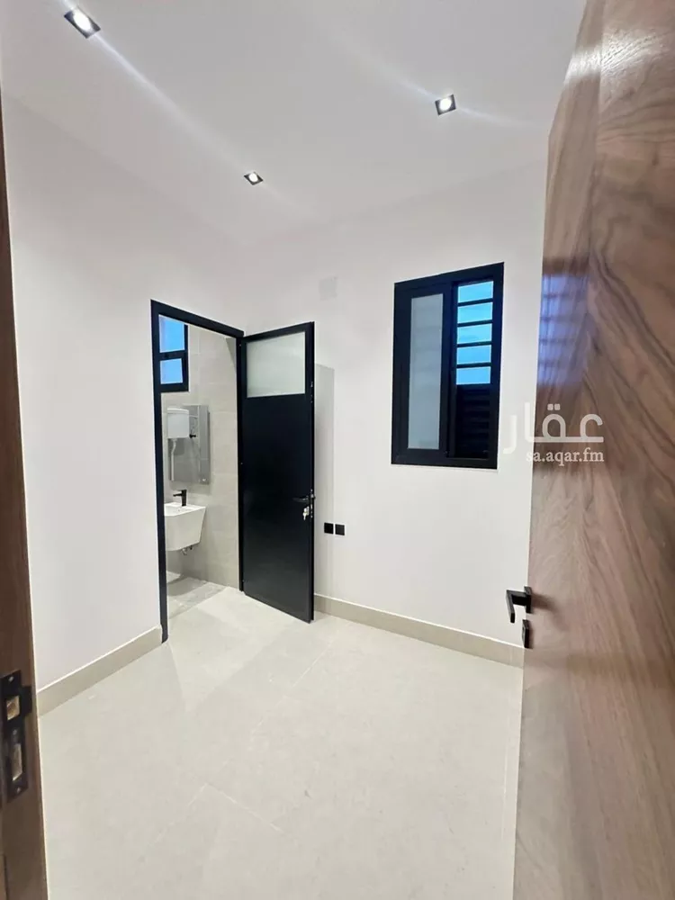 دور للبيع في شارع قيس ابن عبدالله, حي نوارة, مدينة المزاحمية, منطقة الرياض صورة 2