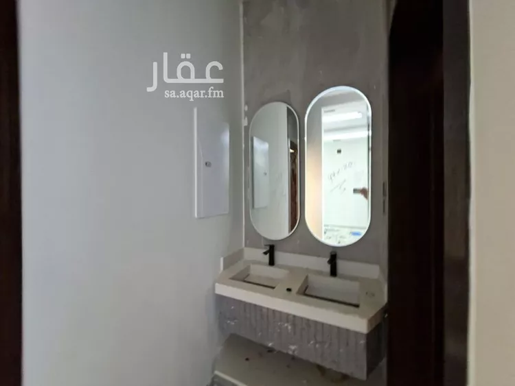 فيلا للبيع في شارع الخطامة, حي العريجاء الأوسط, مدينة الرياض, منطقة الرياض صورة 5