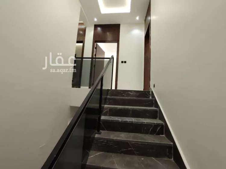فيلا للبيع في شارع النفوذ, حي عكاظ, مدينة الرياض, منطقة الرياض صورة 4