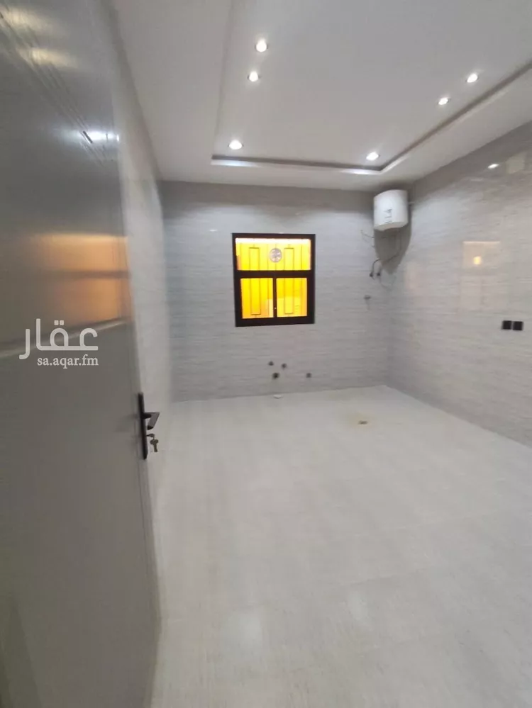دور للبيع في شارع ابن نعيم, حي طيبة, مدينة الرياض, منطقة الرياض صورة 5