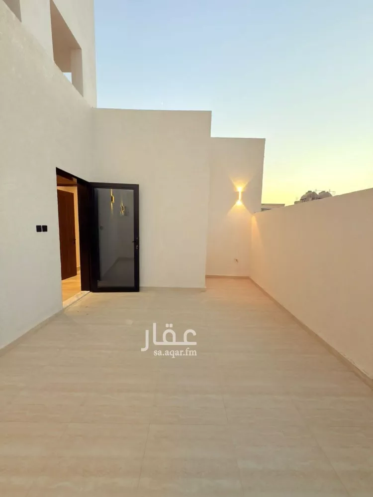 فيلا للبيع في شارع سعيد بن بخيت, حي بدر, مدينة الرياض, منطقة الرياض صورة 4