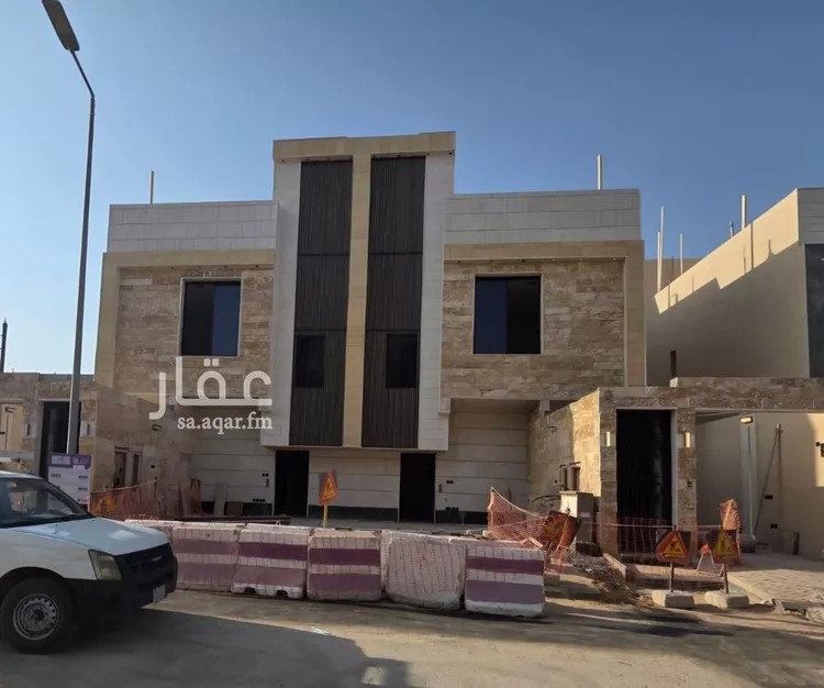 دور للبيع في شارع عبدالملك الفتني, حي بدر, مدينة الرياض, منطقة الرياض