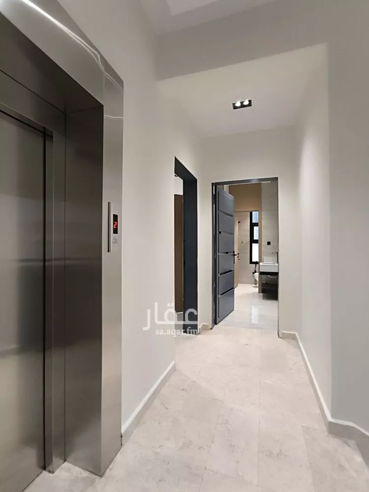 دور للبيع في شارع عبدالرحمن بن خضير, حي طويق, مدينة الرياض, منطقة الرياض صورة 2