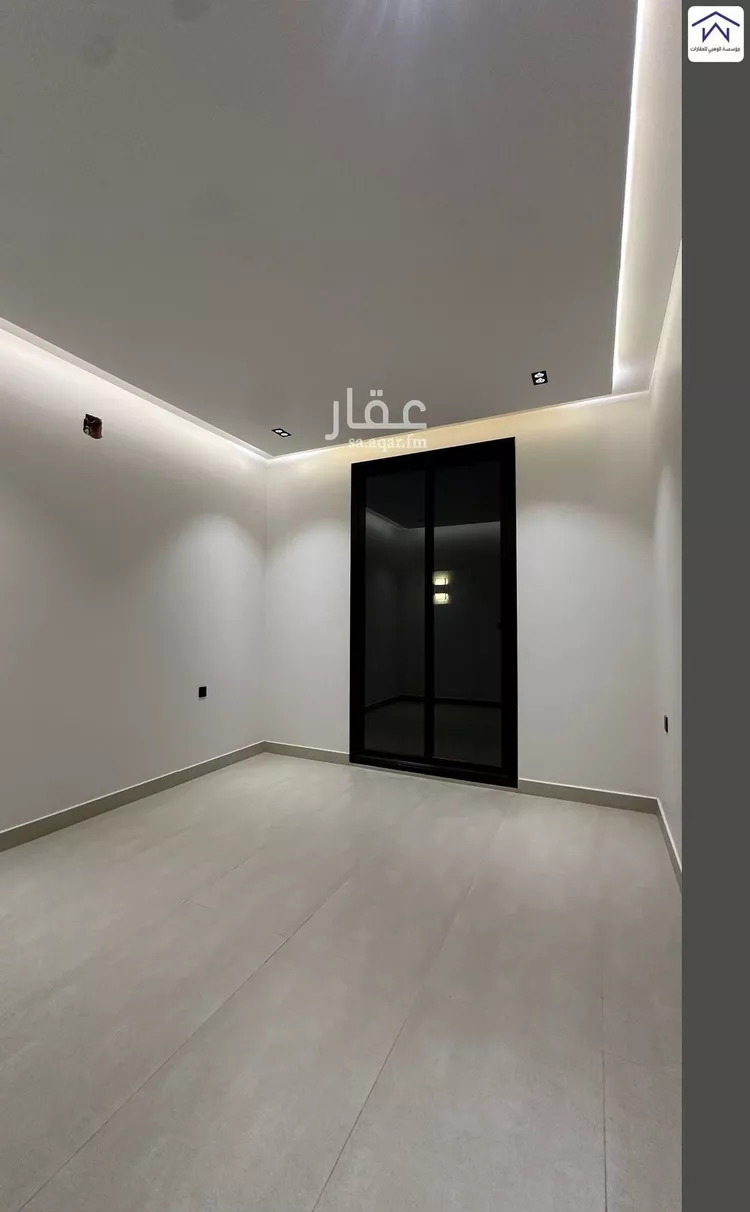 Floor for Sale in Riyadh Al Janadriyah 6