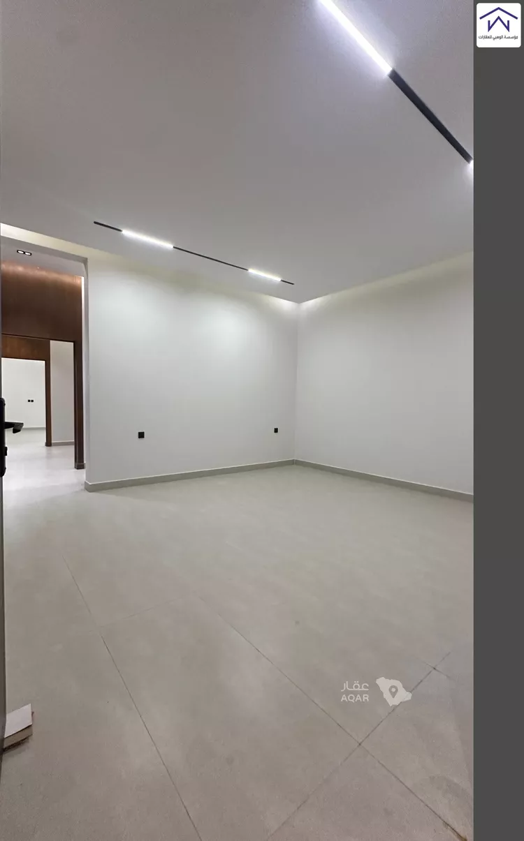 Floor for Sale in Riyadh Al Janadriyah صورة 4