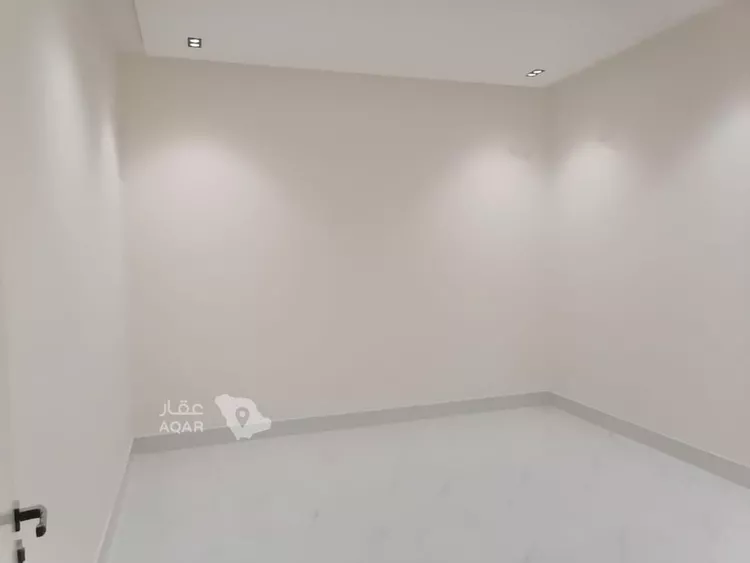 دور للبيع في شارع أبحير, حي طيبة, مدينة الرياض, منطقة الرياض صورة 3