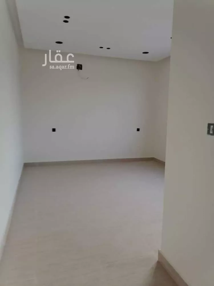 فيلا للبيع في شارع جبل المكبر, حي القادسية, مدينة الرياض, منطقة الرياض صورة 5