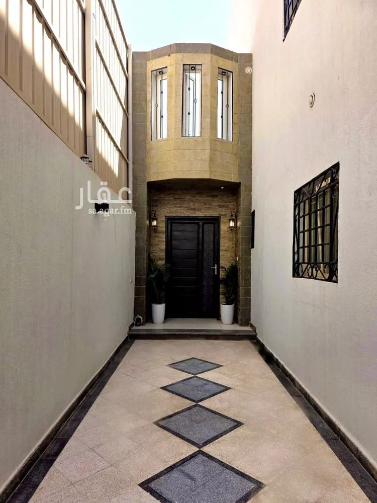 فيلا للبيع في شارع المستنجدي, حي الحمراء, مدينة الرياض, منطقة الرياض صورة 3