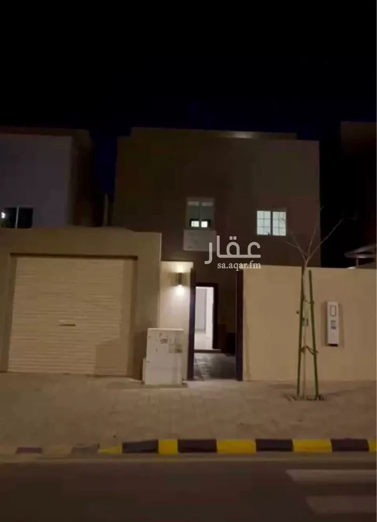 فيلا للبيع في شارع علي بن عمر الحمامي, حي مطار الملك خالد الدولي, مدينة الرياض, منطقة الرياض