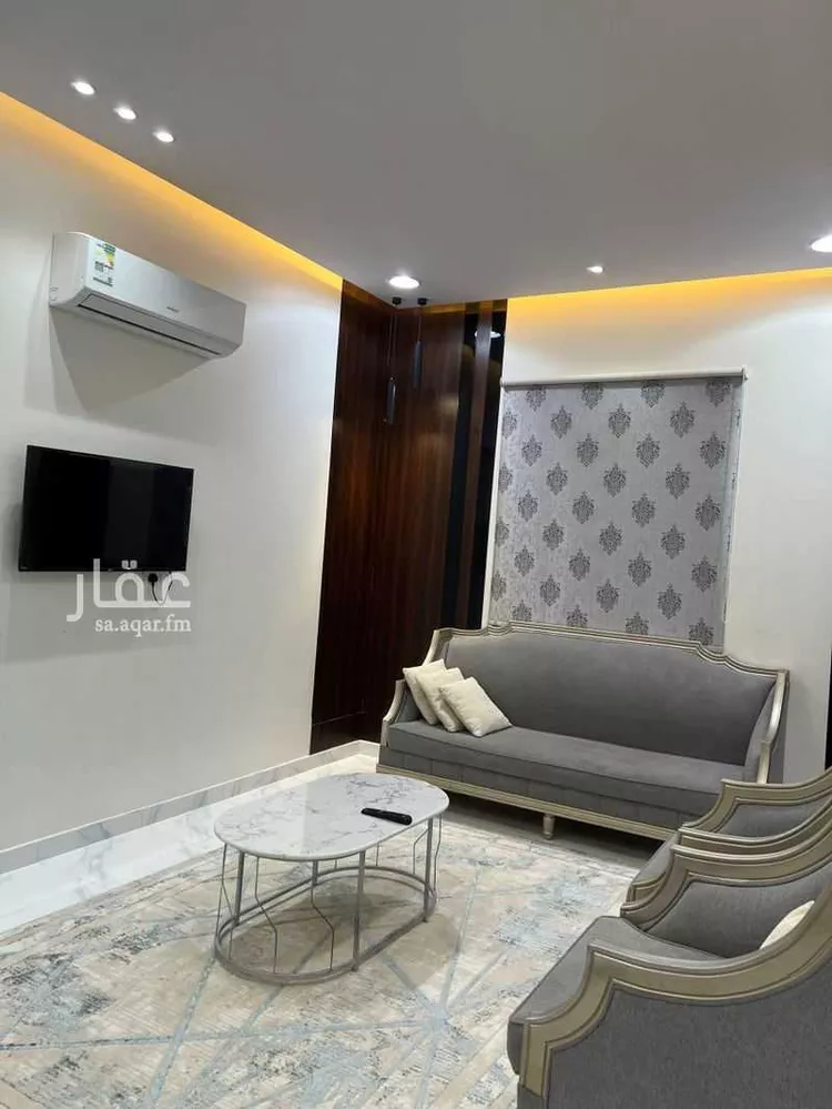 شقة للإيجار في شارع شارع سعود بن جلوي, حي اليرموك, مدينة رفحاء, منطقة الحدود الشماليه صورة 2