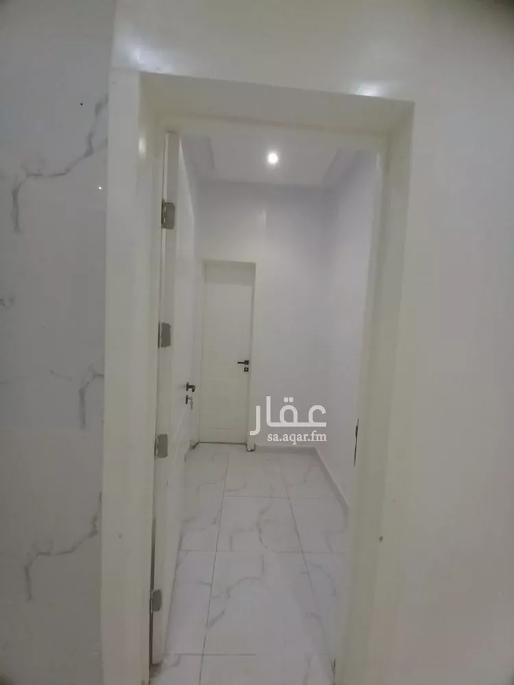 شقة للإيجار في شارع الجميل ابن حاتم, حي ظهرة لبن, مدينة الرياض, منطقة الرياض صورة 4