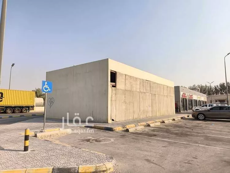 محل للإيجار في شارع طريق الكويت البحرين (ابوحدرية), حي مزارع الدسمه, مدينة مزارع الدسمه, المنطقة الشرقية 7
