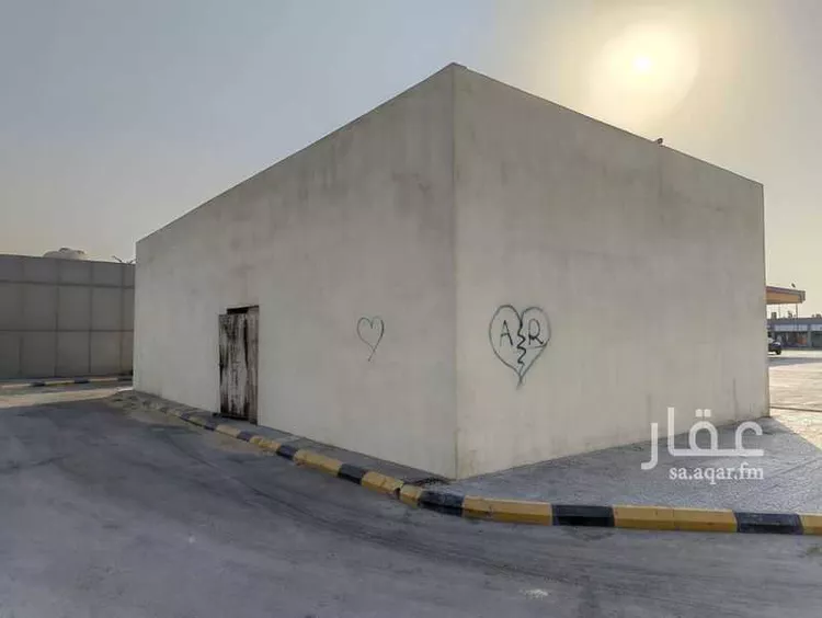محل للإيجار في شارع طريق الكويت البحرين (ابوحدرية), حي مزارع الدسمه, مدينة مزارع الدسمه, المنطقة الشرقية صورة 2