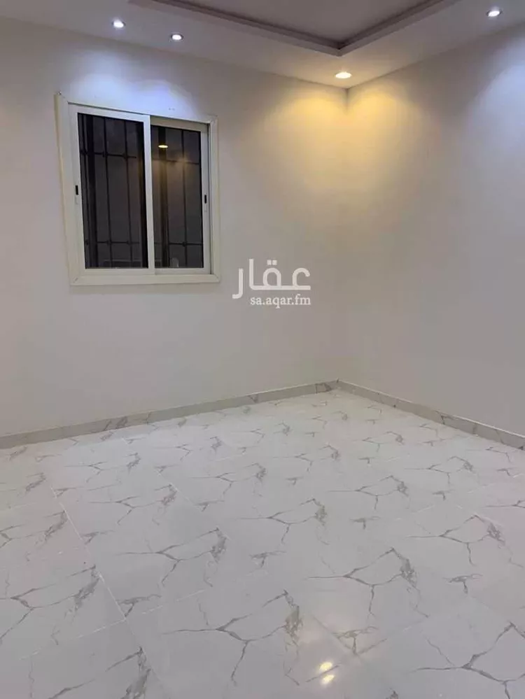 فيلا للإيجار في شارع شارع صالح بن علي ابو الورود, حي الرمال, مدينة الرياض, منطقة الرياض
