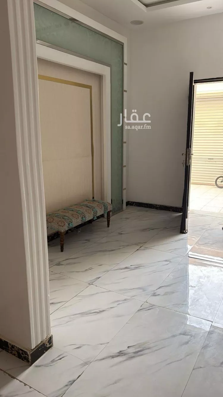 فيلا للبيع في شارع أبي علي بن أحمد, حي الرمال, مدينة الرياض, منطقة الرياض صورة 2