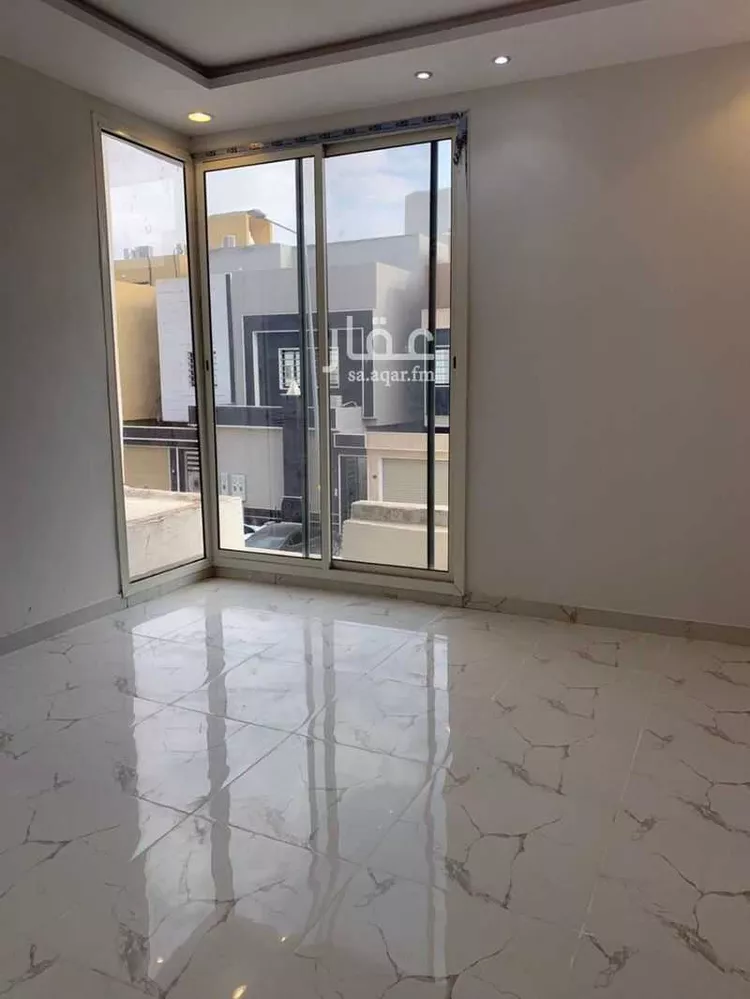 فيلا للإيجار في شارع شارع صالح بن علي ابو الورود, حي الرمال, مدينة الرياض, منطقة الرياض صورة 5