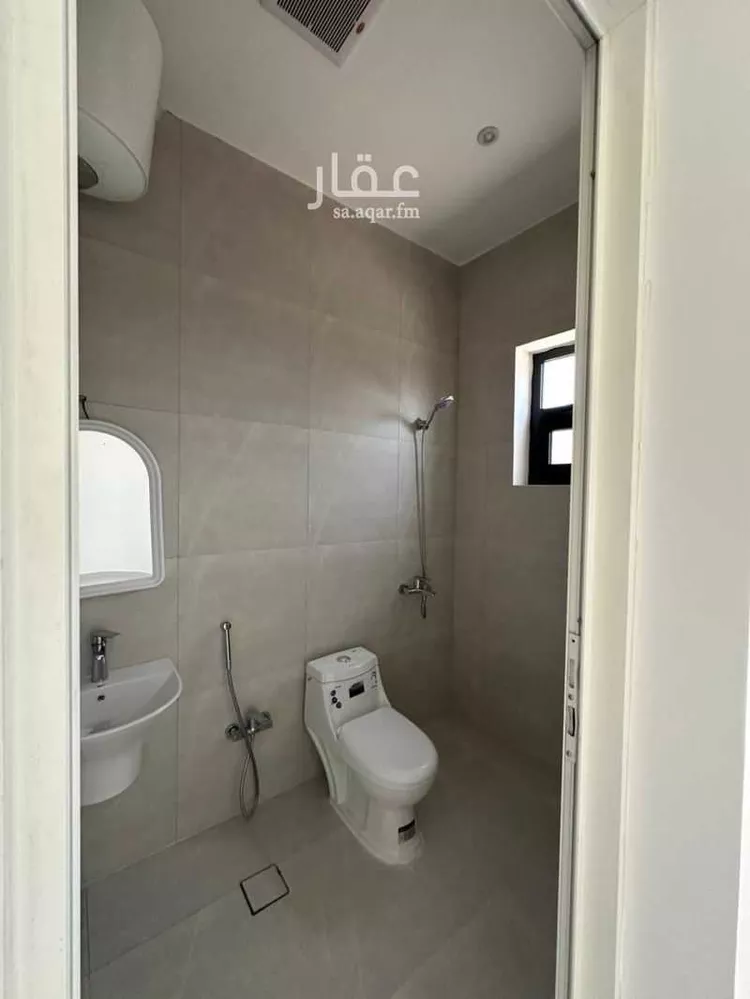 دور للإيجار في شارع عمر الريس, حي الرمال, مدينة الرياض, منطقة الرياض 6