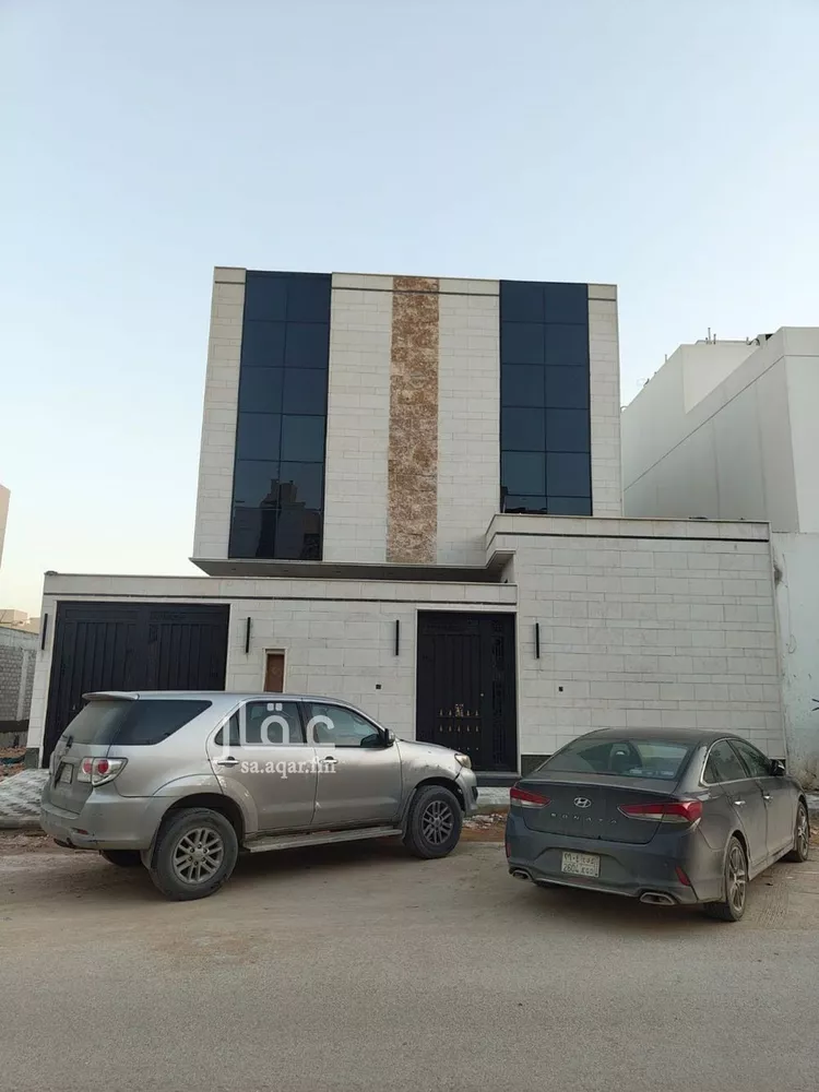 فيلا للبيع في شارع عبدالرحمن بن داود, حي الرمال, مدينة الرياض, منطقة الرياض