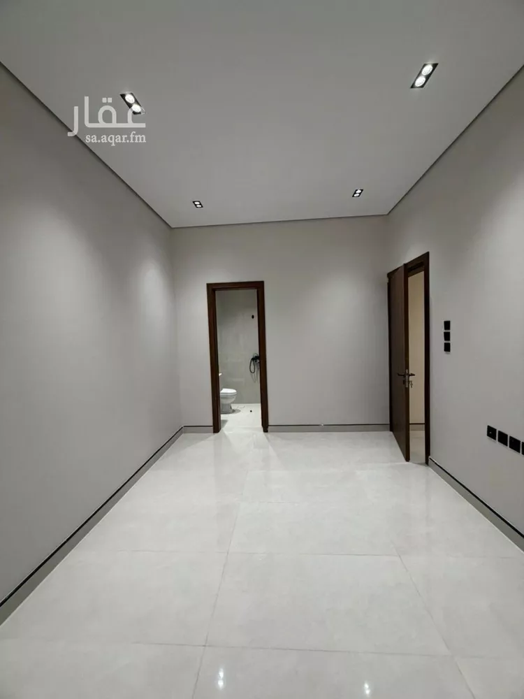 فيلا للإيجار في شارع علي بن الأثير, حي الرمال, مدينة الرياض, منطقة الرياض صورة 2