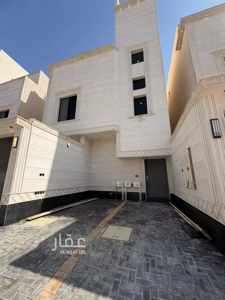 Floor for Sale in Riyadh Al Qadisiyah
