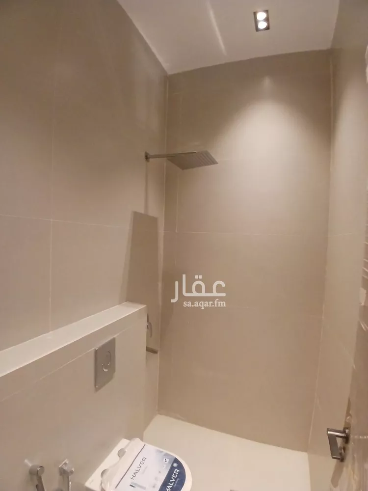 فيلا للبيع في شارع خليج تونس, حي المعيزيلة, مدينة الرياض, منطقة الرياض 14