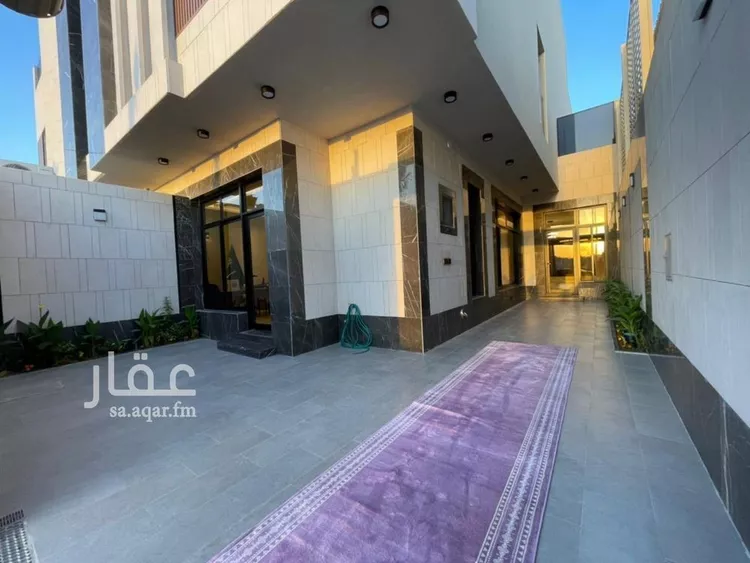 Villa for Sale in Riyadh Al Malqa 10