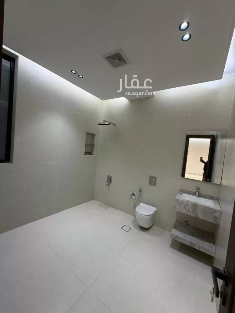 فيلا للبيع في شارع حميد بن حماد, حي الرمال, مدينة الرياض, منطقة الرياض صورة 2