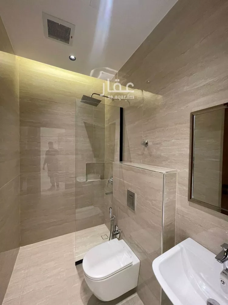 دور للبيع في شارع يوسف بن أبي إسحاق, حي النرجس, مدينة الرياض, منطقة الرياض 8