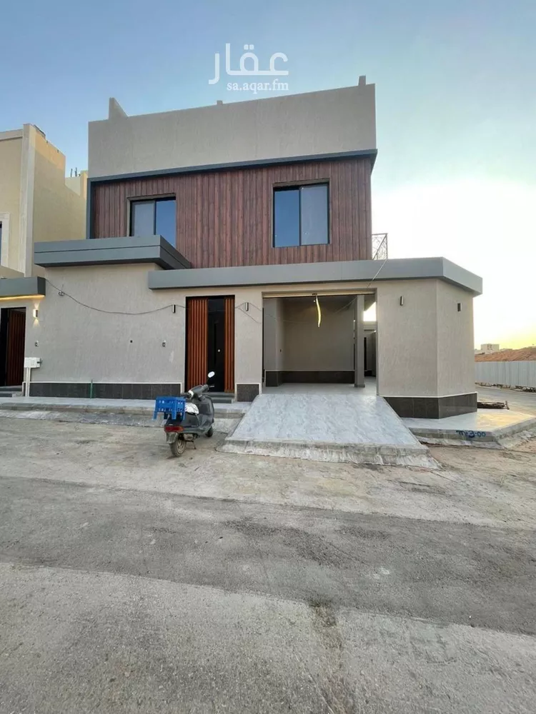 فيلا للبيع في شارع احمد بن سعادة, حي الرمال, مدينة الرياض, منطقة الرياض