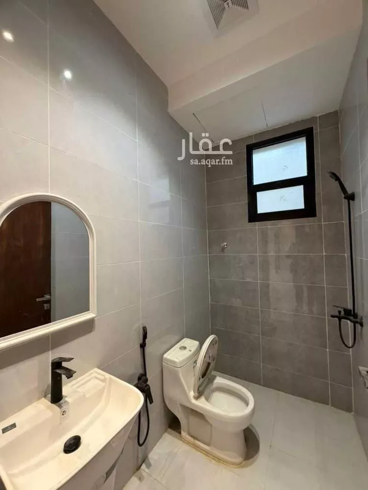 دور للبيع في شارع يحىى بن الأبيض, حي الرمال, مدينة الرياض, منطقة الرياض صورة 2