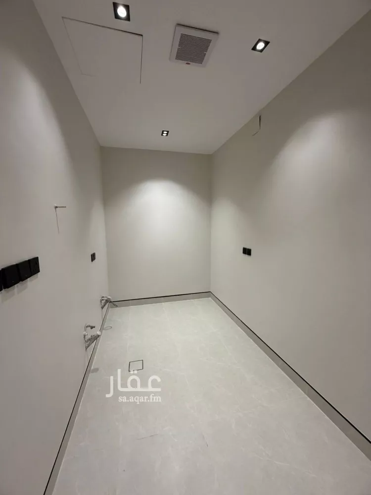 فيلا للبيع في شارع عبدالوهاب التميمي, حي الرمال, مدينة الرياض, منطقة الرياض 6