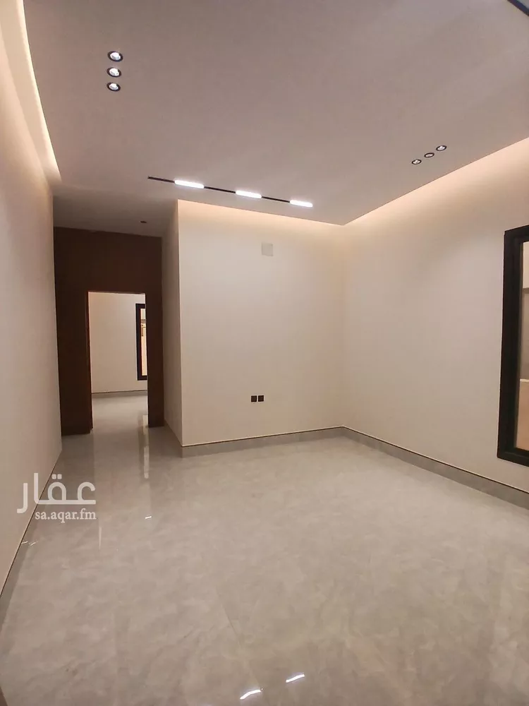 دور للبيع في شارع احمد بن سعادة, حي الرمال, مدينة الرياض, منطقة الرياض صورة 5