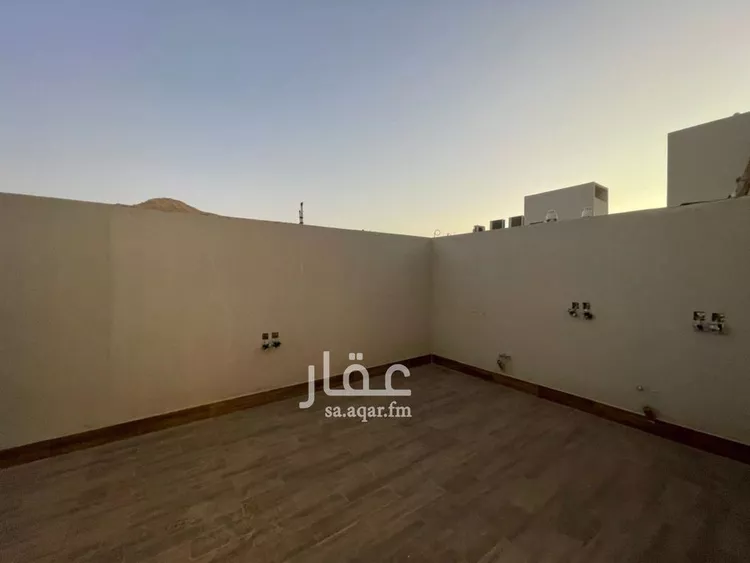Villa for Sale in Riyadh Al Malqa 18