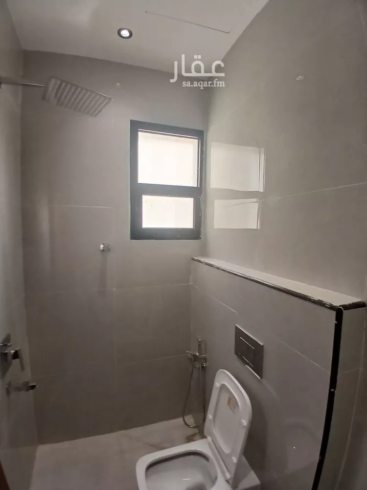 دور للبيع في شارع أبي الحسن بن الجوري, حي البيان, مدينة الرياض, منطقة الرياض 11