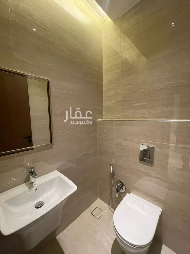 دور للبيع في شارع يوسف بن أبي إسحاق, حي النرجس, مدينة الرياض, منطقة الرياض 14