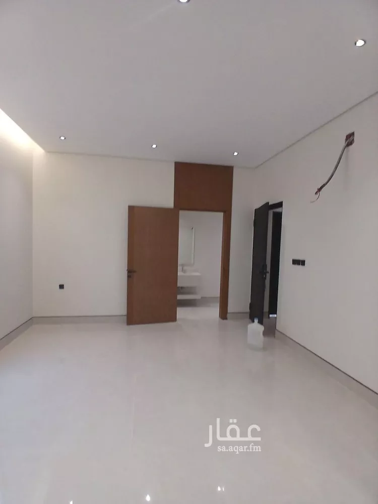 دور للبيع في شارع أبي الحسن بن الجوري, حي البيان, مدينة الرياض, منطقة الرياض 9
