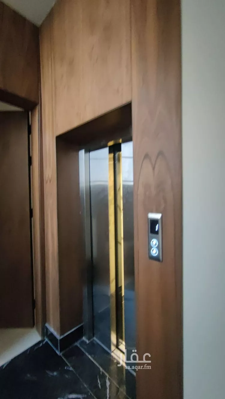 Floor for Sale in Riyadh Ar Rimal 9