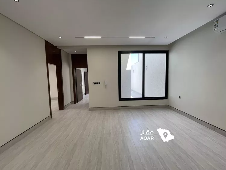 Floor for Sale in Riyadh Ar Rimal 14