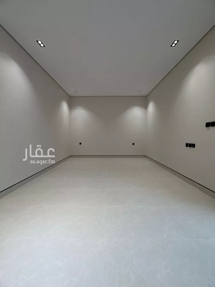 فيلا للبيع في شارع عبدالوهاب التميمي, حي الرمال, مدينة الرياض, منطقة الرياض 8