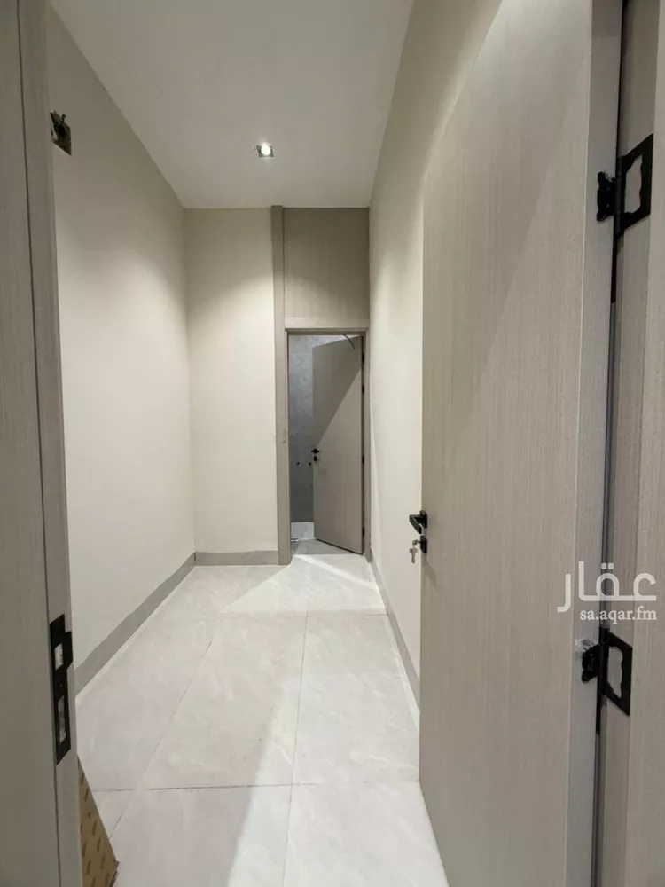 فيلا للبيع في شارع حماد بن هبة الله, حي القادسية, مدينة الرياض, منطقة الرياض 16