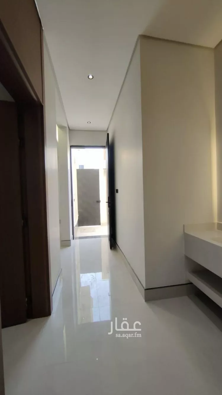 فيلا للبيع في شارع الحسن القرشي, حي البيان, مدينة الرياض, منطقة الرياض 18