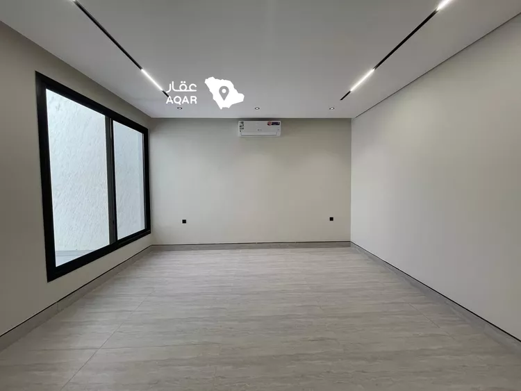 Floor for Sale in Riyadh Ar Rimal 8
