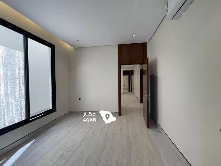 Floor for Sale in Riyadh Ar Rimal 17