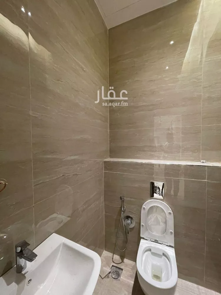 Villa for Sale in Riyadh Al Malqa 10