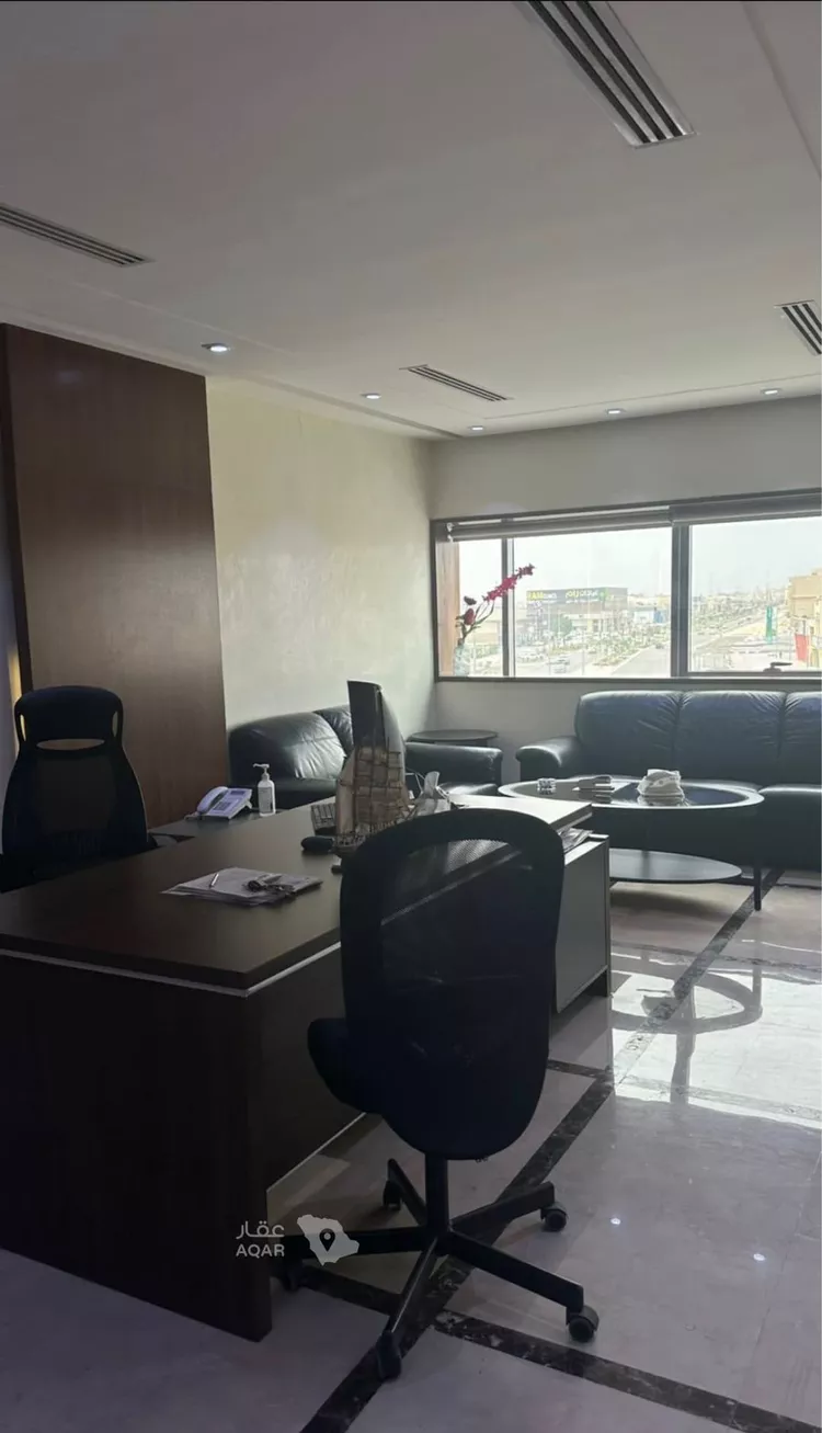 مكتب تجاري للإيجار في شارع ابو الحسن الظاهري, حي المحار, مدينة القطيف, المنطقة الشرقية صورة 4