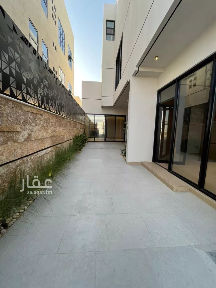 فيلا للبيع في شارع أحمد الكازروني, حي المهدية, مدينة الرياض, منطقة الرياض صورة 4