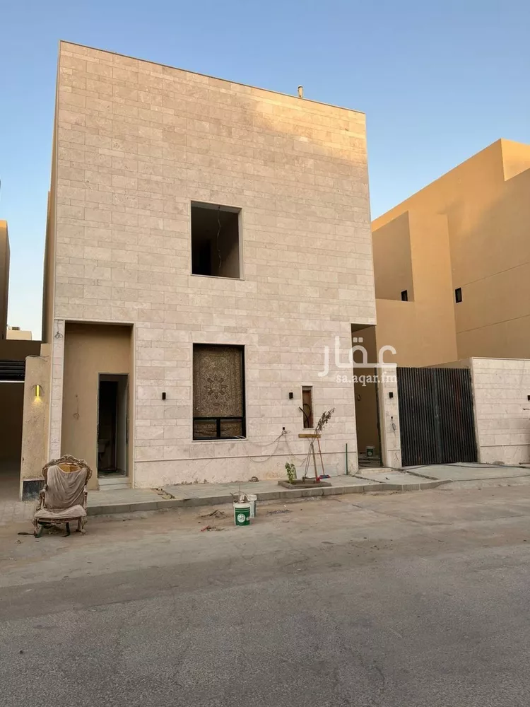 فيلا للبيع في شارع مصطفى بن محمد العروسي, حي المهدية, مدينة الرياض, منطقة الرياض صورة 2