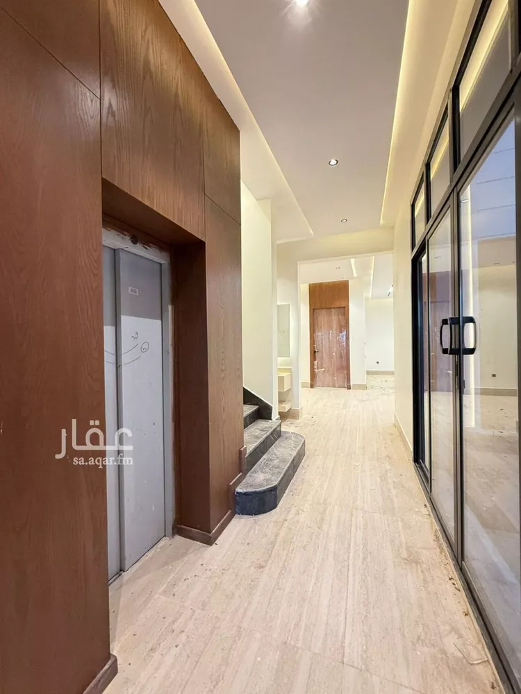 فيلا للبيع في شارع أحمد بن الحسن الأنصاري, حي المهدية, مدينة الرياض, منطقة الرياض صورة 3